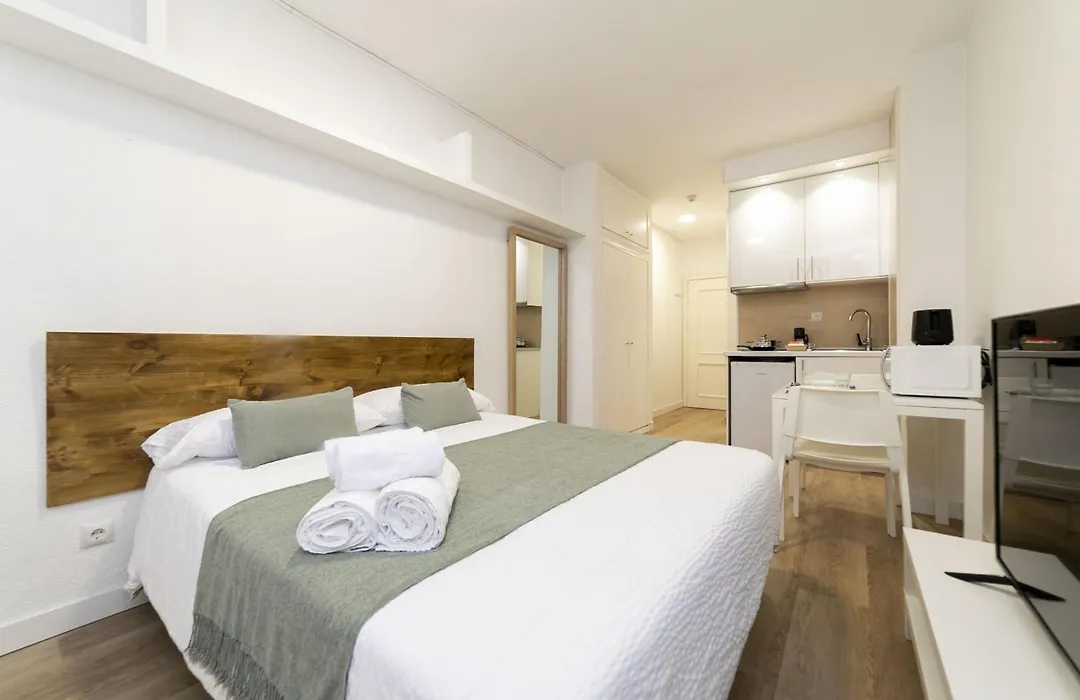 Luxury XV - Ferga Suites-1